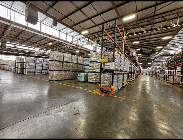 25,000M² WAREHOUSE TO LET IN BOKSBURG EAST